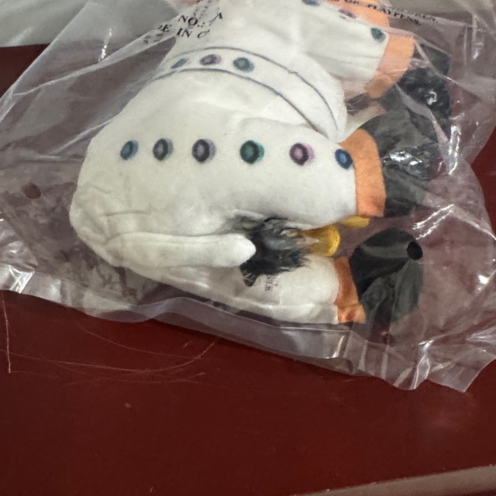Cow Parade Item 7512 " Rock N Roll Plush still in bag 2002 - Picture 5 of 6